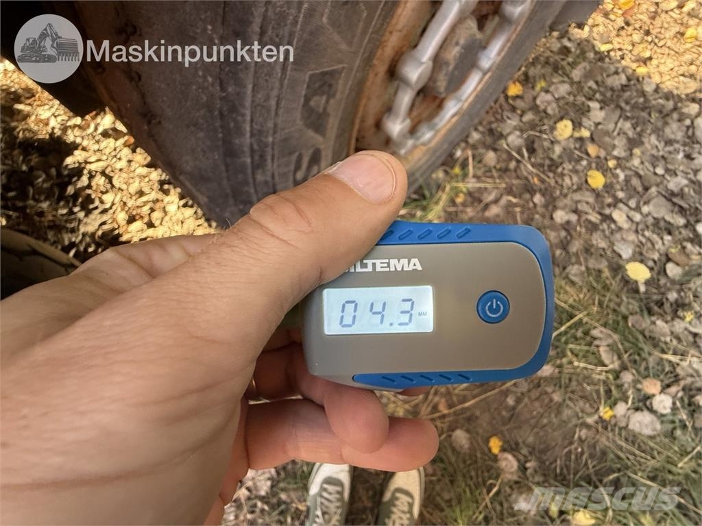 Istrail TN144 Sora- ja kippiperävaunut