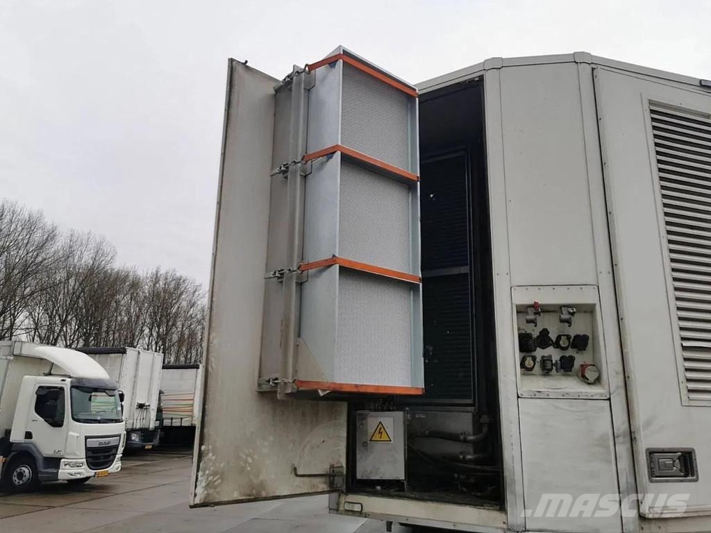 Berdex NO BERDEX HMK 4 stock livestock trailer SPF Naczepy do transportu zwierząt