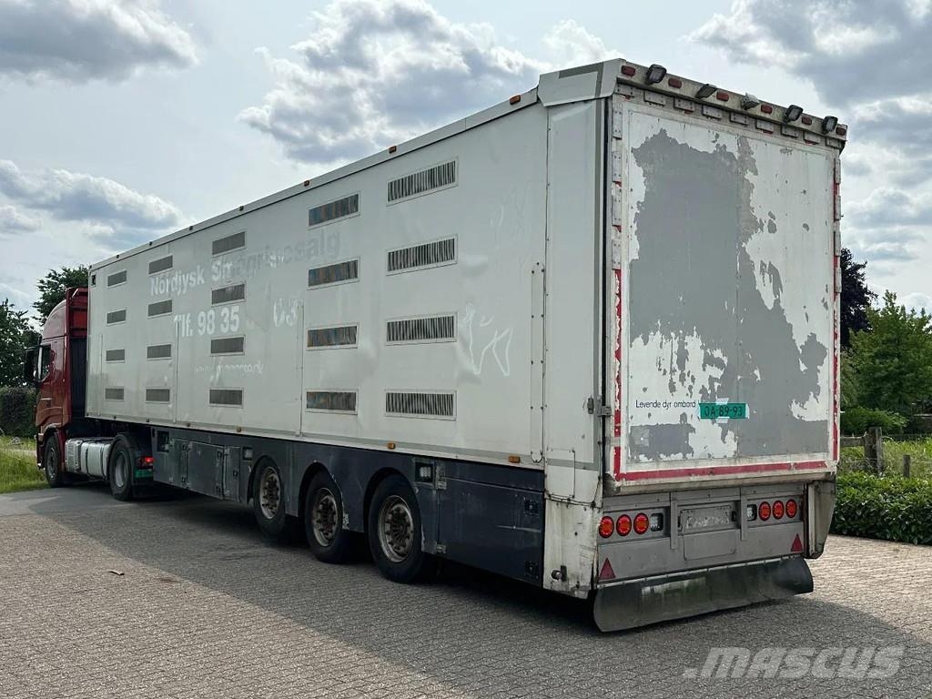 Berdex NO BERDEX HMK 4 stock livestock trailer SPF Naczepy do transportu zwierząt