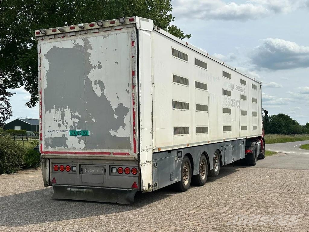 Berdex NO BERDEX HMK 4 stock livestock trailer SPF Naczepy do transportu zwierząt