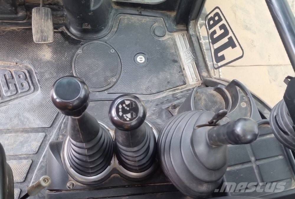 JCB 3 CX ECO Ekskavatori-iekrāvēji