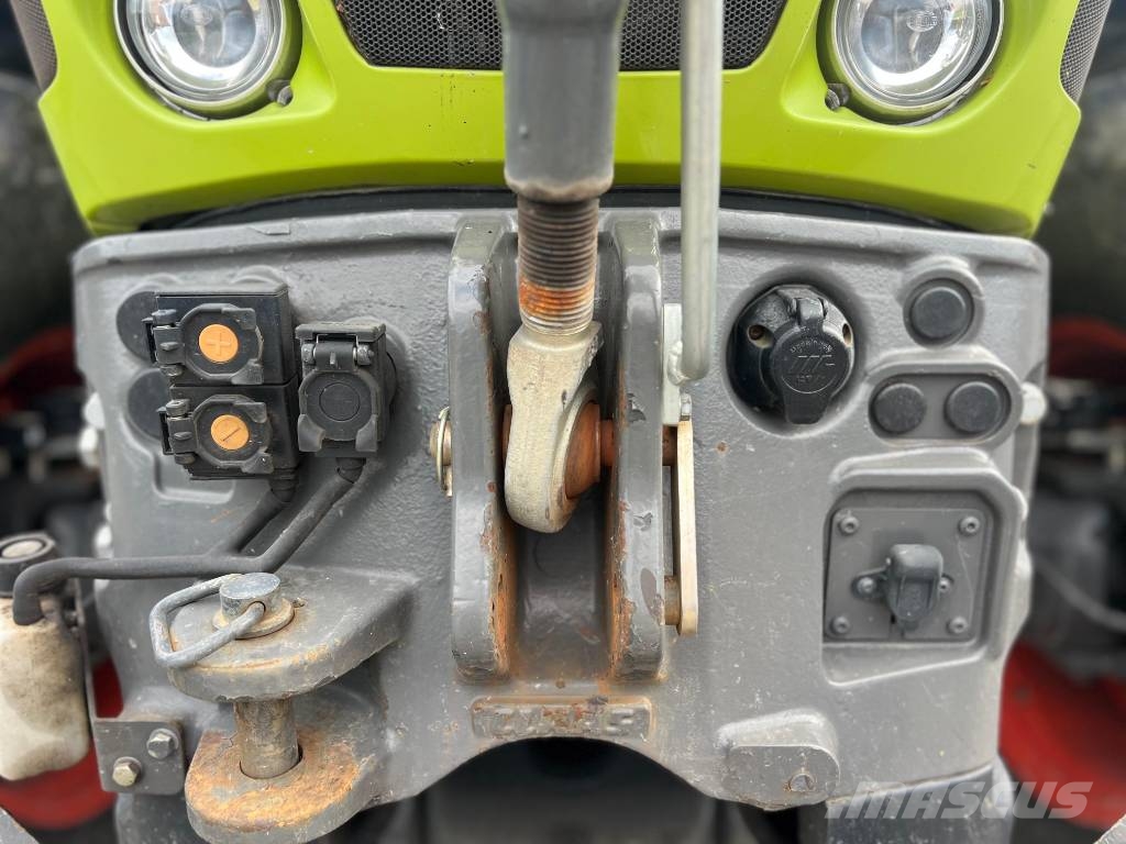 CLAAS Axion 830 Cmatic Трактори