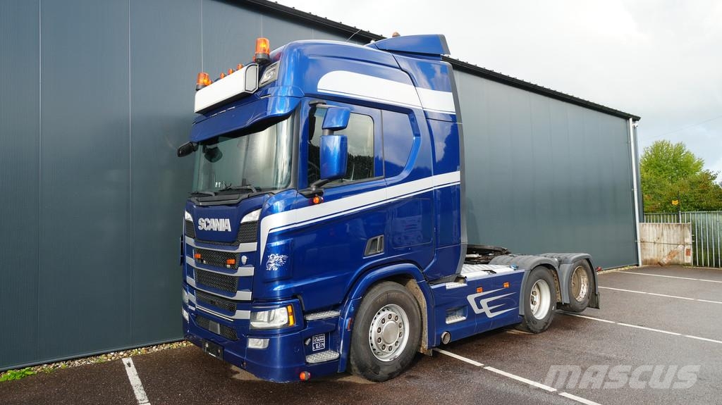 Scania R 500 6x2 retarder tractor unit Vetopöytäautot