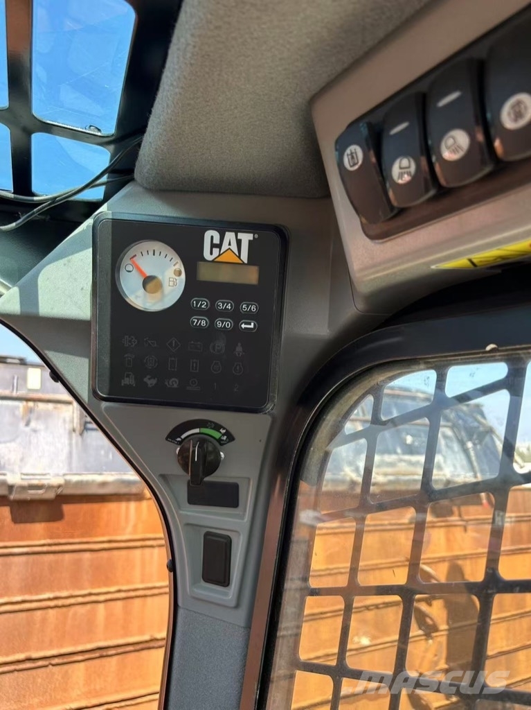 CAT 262 D Skid steer loaders