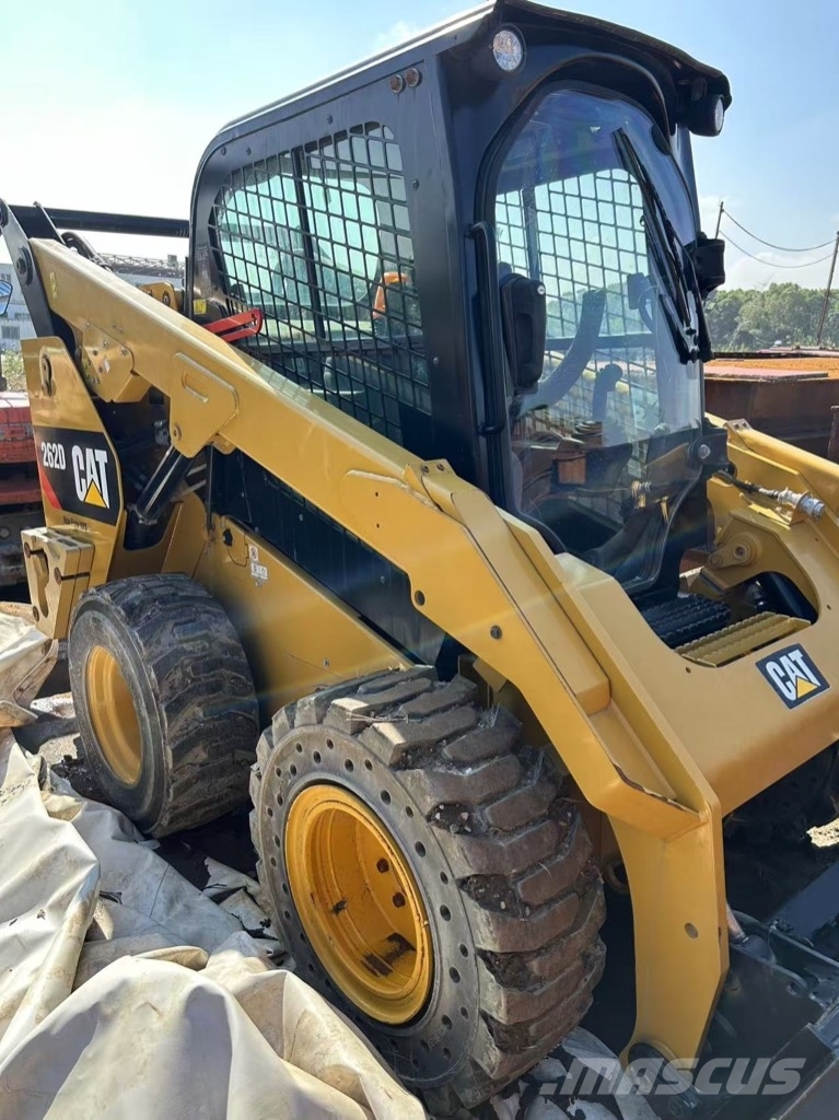 CAT 262 D Skid steer loaders