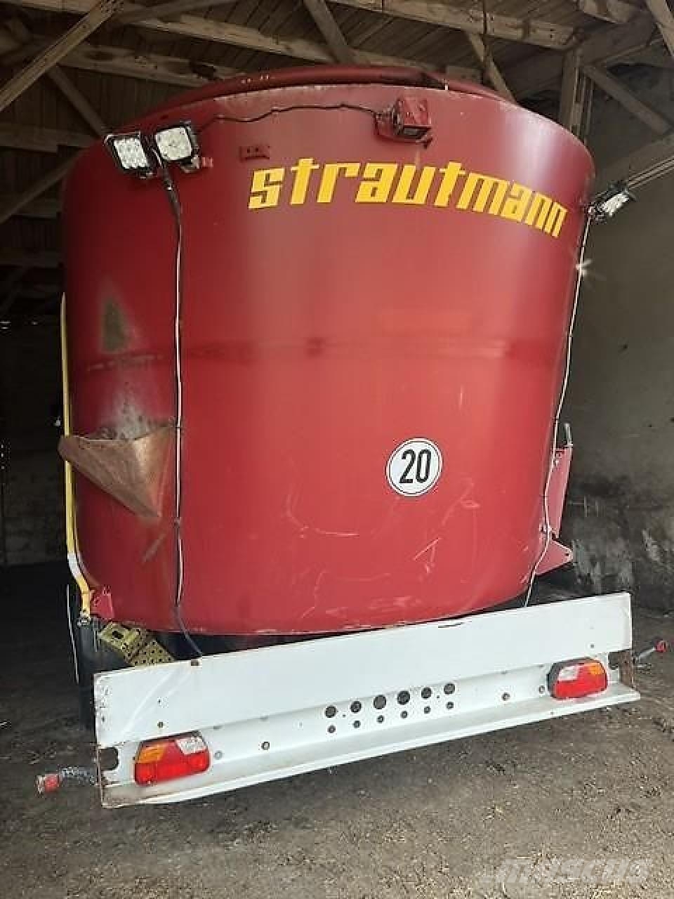 Strautmann VertiMix 1401 SF ملقمات خلاط