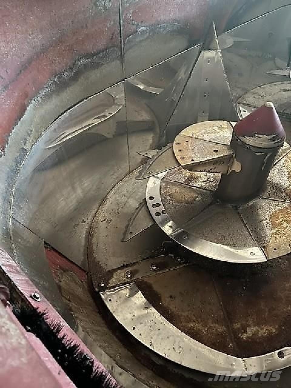 Strautmann VertiMix 1401 SF ملقمات خلاط