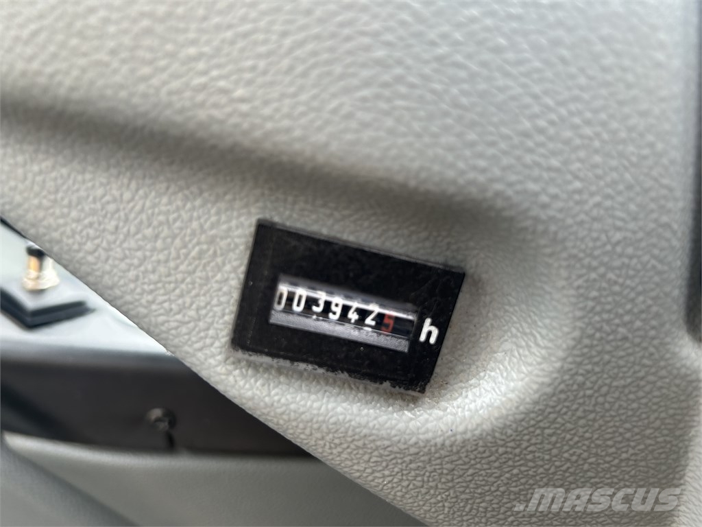 Liebherr A 910 Compact 轮式挖掘机