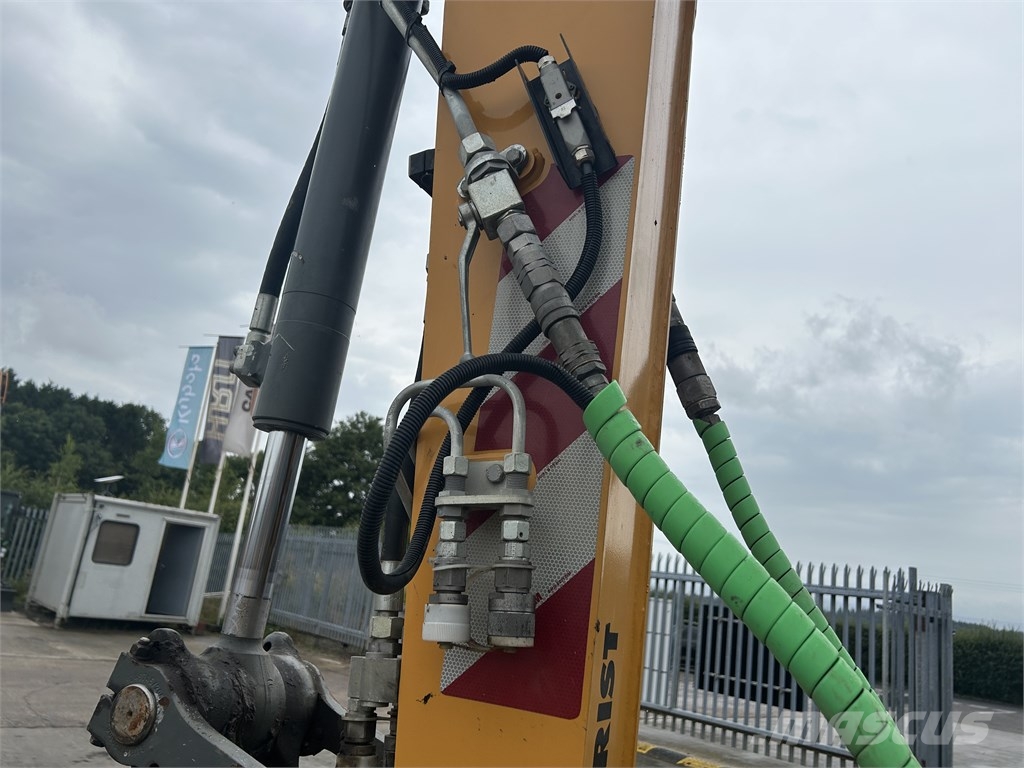 Liebherr A 910 Compact 轮式挖掘机