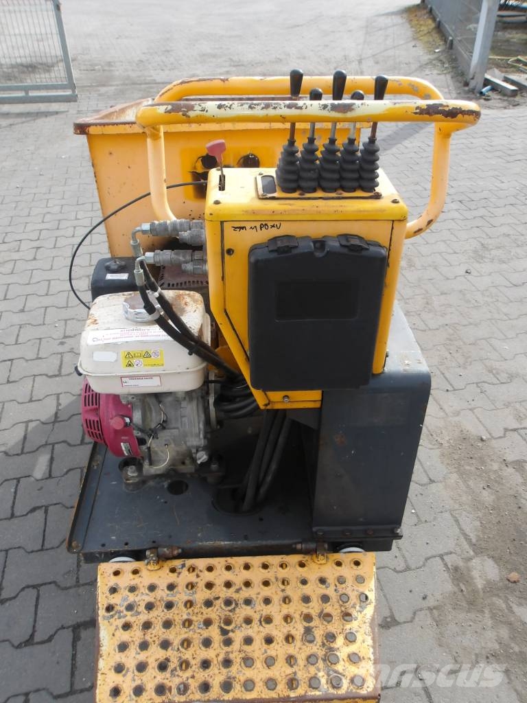Hinowa HS 850 Kāpurķēžu pašizkrāvējs