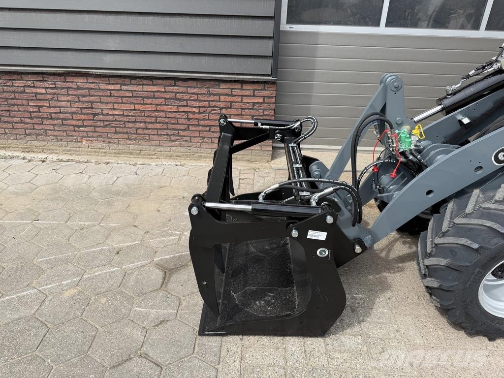 GiANT G2700 HD+ minishovel NIEUW agri uitvoering لوادر بعجل