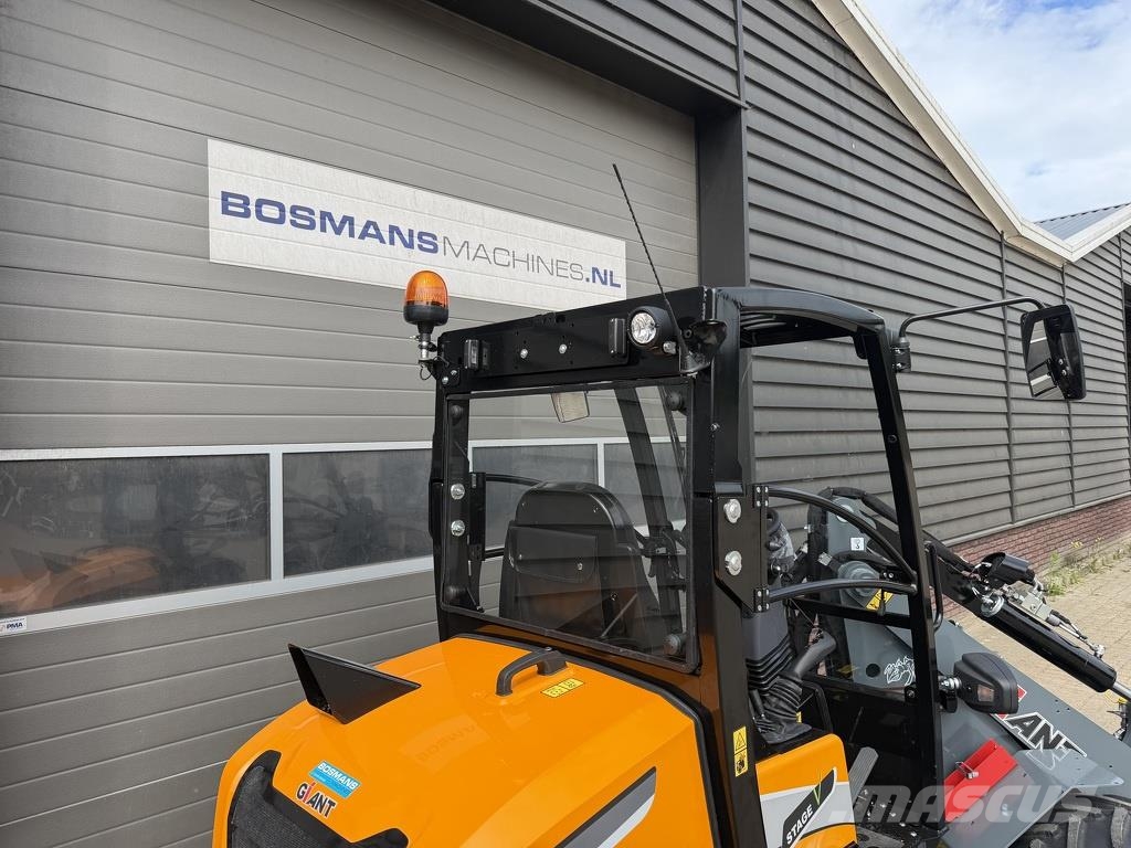 GiANT G2700 HD+ minishovel NIEUW agri uitvoering لوادر بعجل