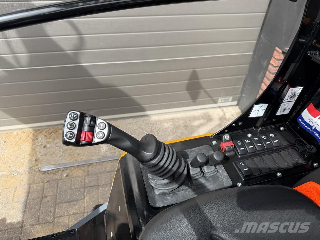 GiANT G2700 HD+ minishovel NIEUW agri uitvoering لوادر بعجل