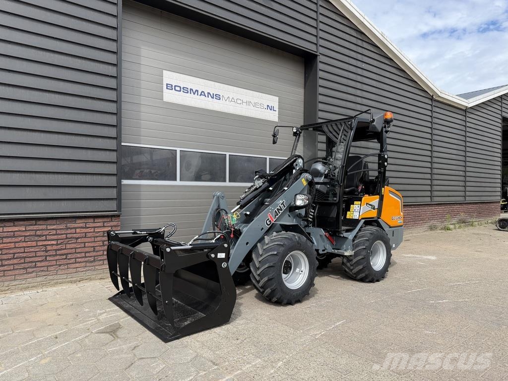GiANT G2700 HD+ minishovel NIEUW agri uitvoering لوادر بعجل