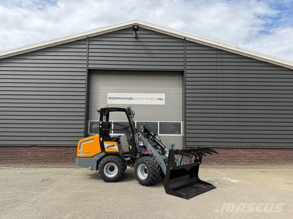GiANT G2700 HD+ minishovel NIEUW agri uitvoering لوادر بعجل