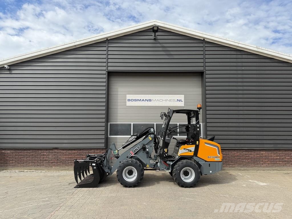 GiANT G2700 HD+ minishovel NIEUW agri uitvoering لوادر بعجل
