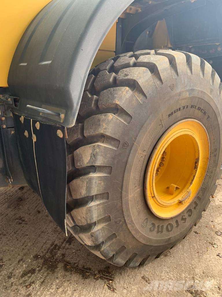 Komatsu WA470-8E0 Cargadoras sobre ruedas