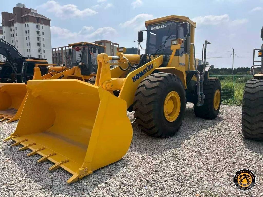 Komatsu WA 470 反铲装载机
