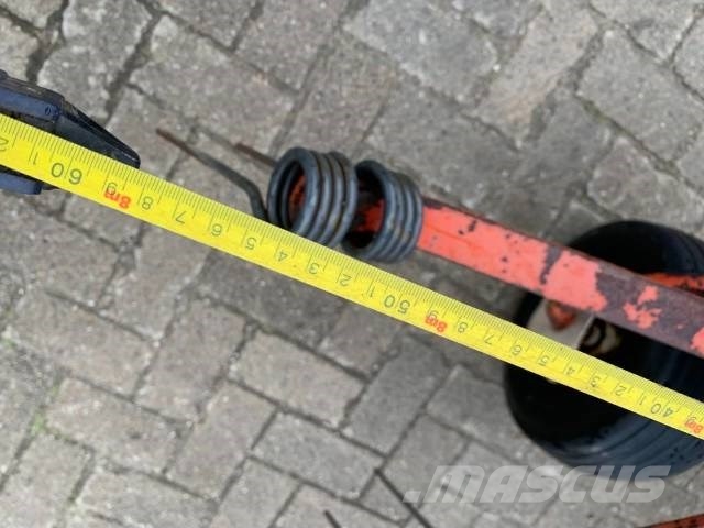 Kuhn Schuder Met 8 poten Ranghinatori