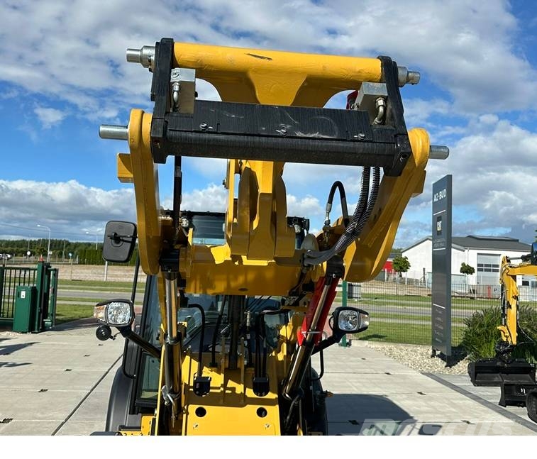 CAT 906 * BRAND NEW Wielladers