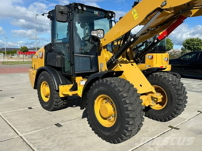 CAT 906 * BRAND NEW Wielladers