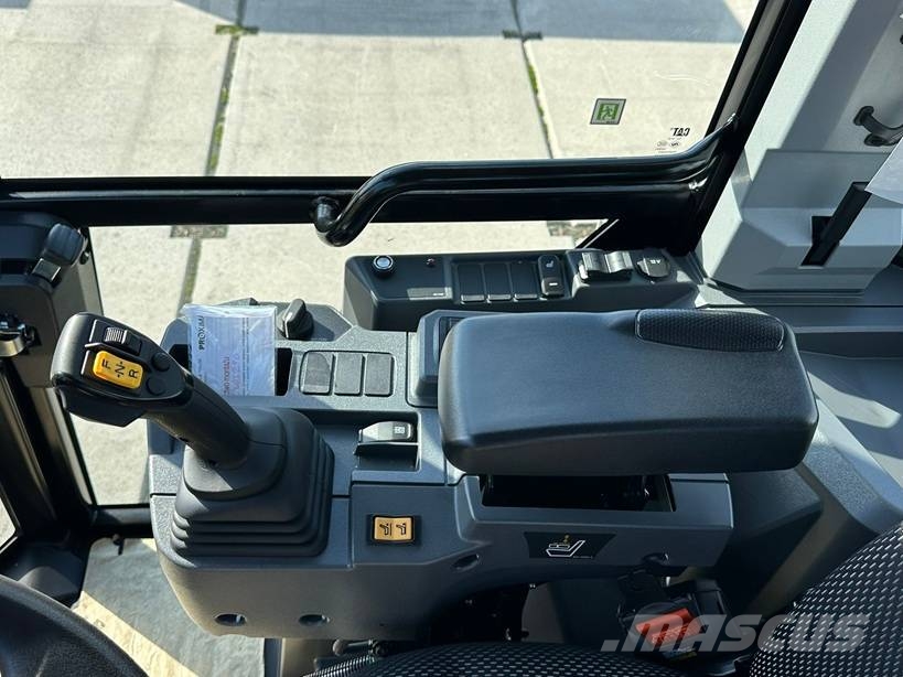 CAT 906 * BRAND NEW Wielladers