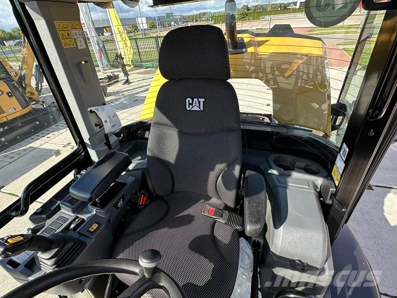 CAT 906 * BRAND NEW Wielladers