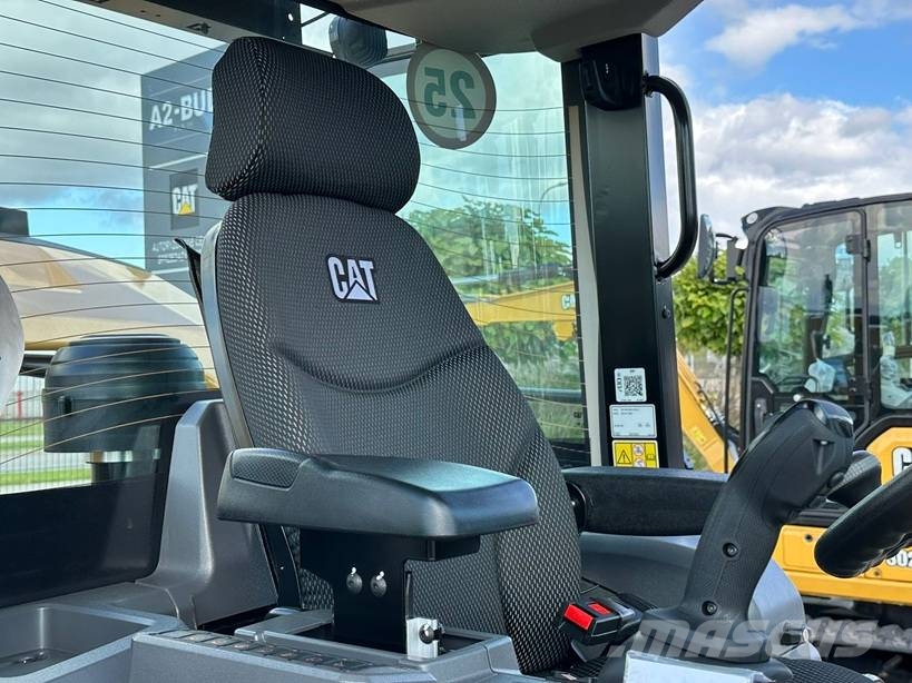 CAT 906 * BRAND NEW Wielladers