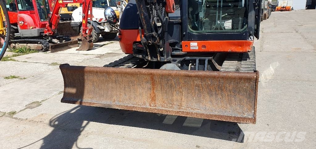 Kubota KX 080-4 中型挖掘机
