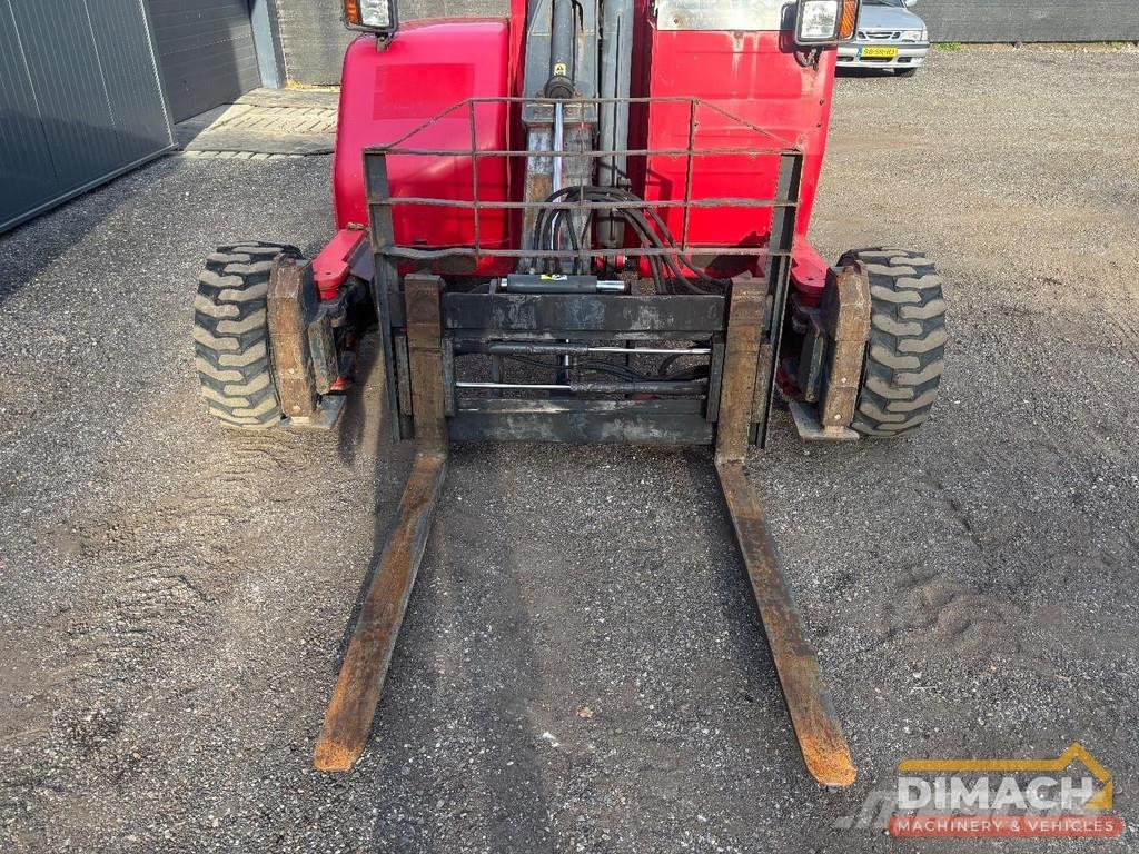 Moffet M10 25.4 telescopic boom - CE - Kubota engi Kravas mašīnām piestiprināmie pacēlāji