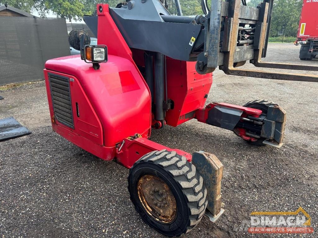 Moffet M10 25.4 telescopic boom - CE - Kubota engi Kravas mašīnām piestiprināmie pacēlāji