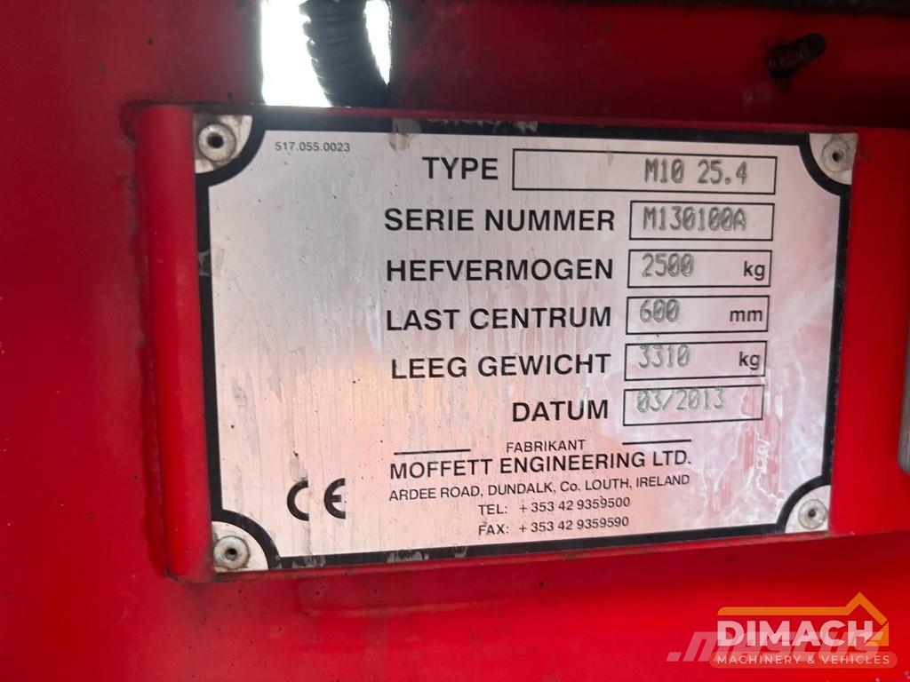 Moffet M10 25.4 telescopic boom - CE - Kubota engi Kravas mašīnām piestiprināmie pacēlāji