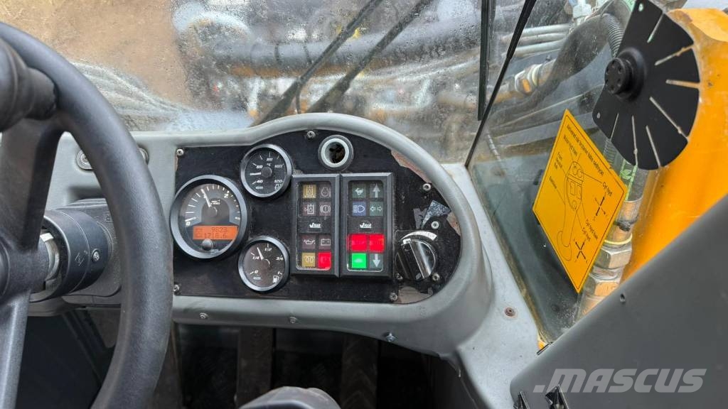 Wille 655C لوادر بعجل