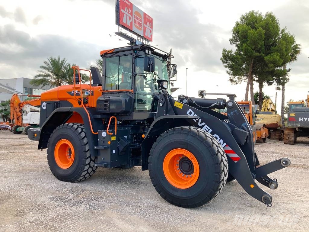 Develon DL 320-7 Колесни товарачи