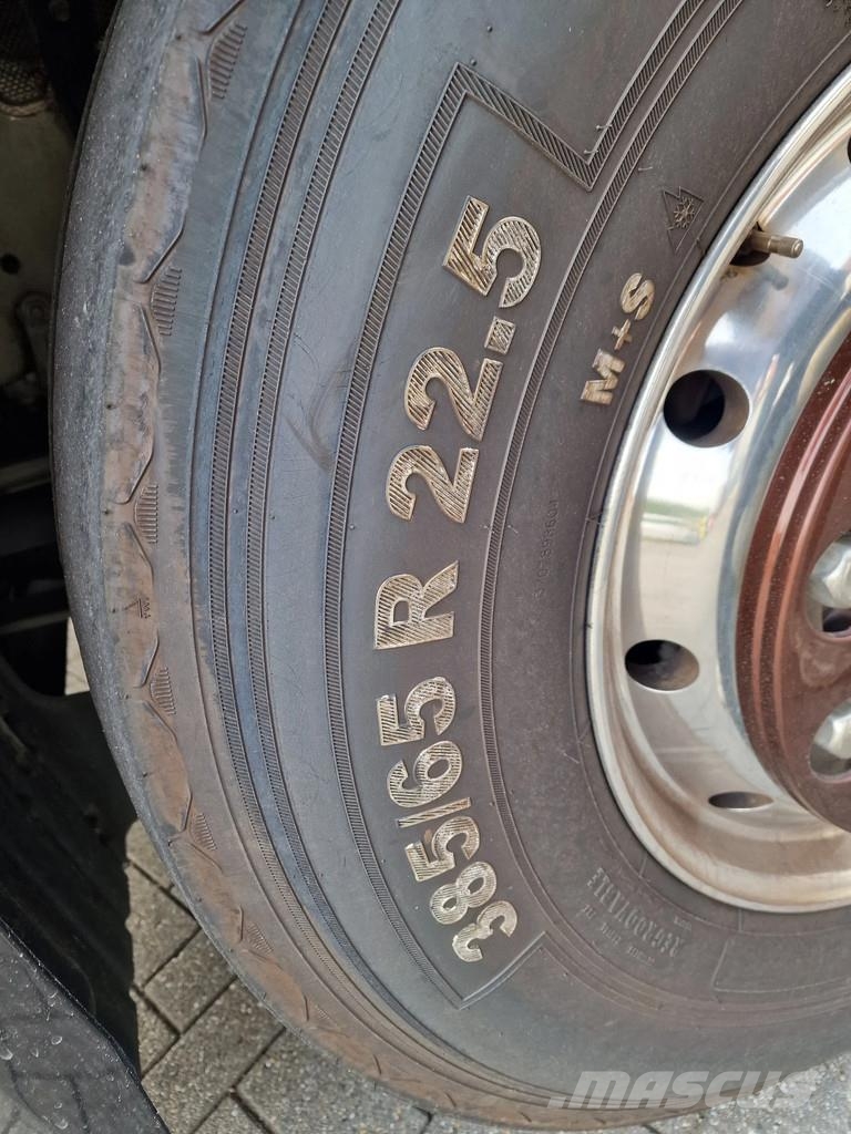 Scania S520 V8 NGS - full air - retarder- opticruise - al Camiones con caja de remolque