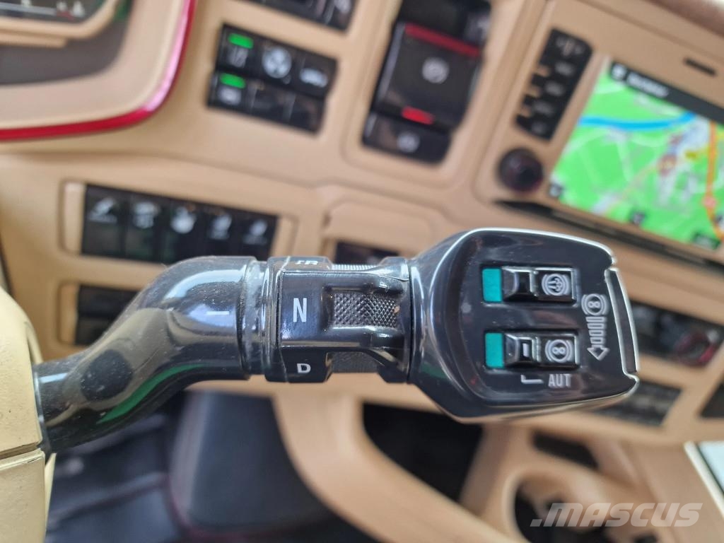 Scania S520 V8 NGS - full air - retarder- opticruise - al Camiones caja cerrada