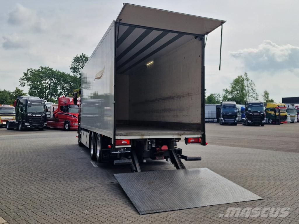 Scania S520 V8 NGS - full air - retarder- opticruise - al Camiones con caja de remolque