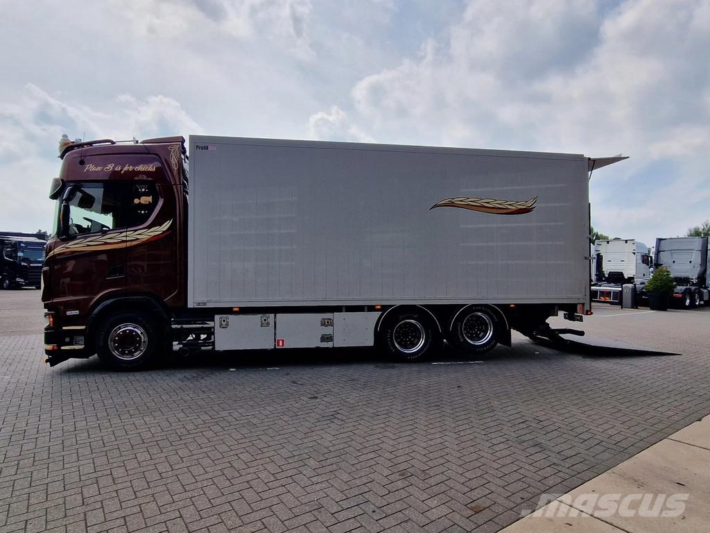 Scania S520 V8 NGS - full air - retarder- opticruise - al Camiones caja cerrada