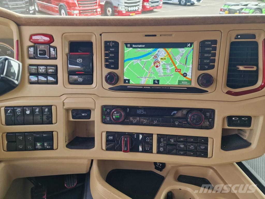 Scania S520 V8 NGS - full air - retarder- opticruise - al Camiones caja cerrada