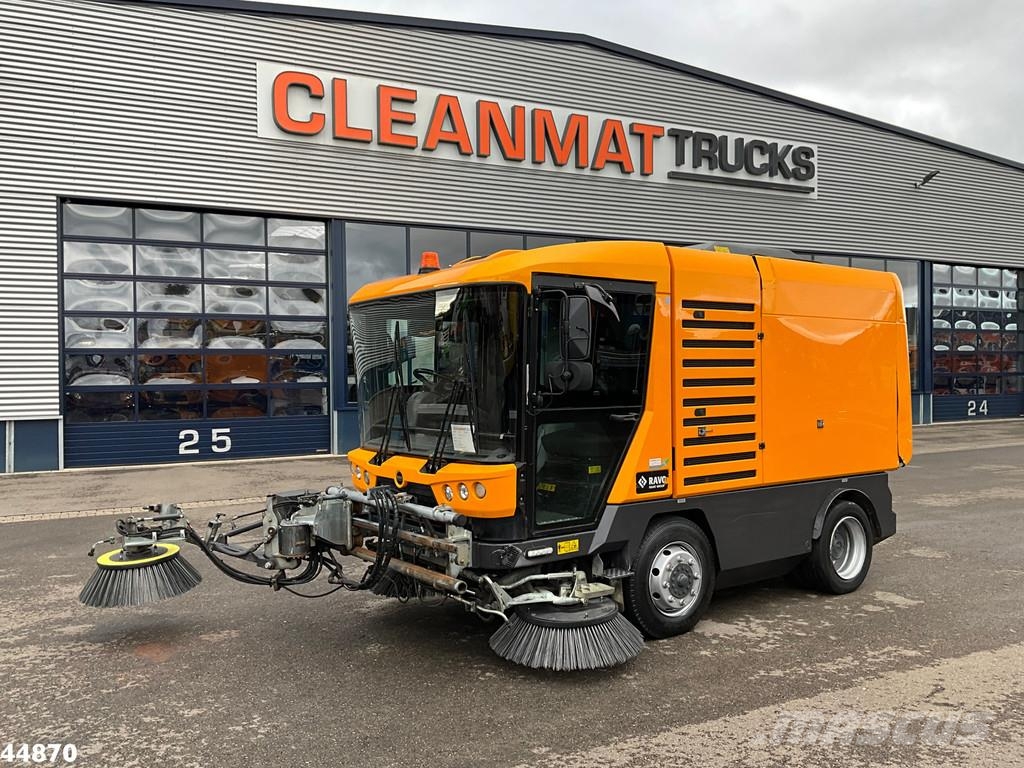 Ravo 540 with 3-rd brush Sweeper trucks