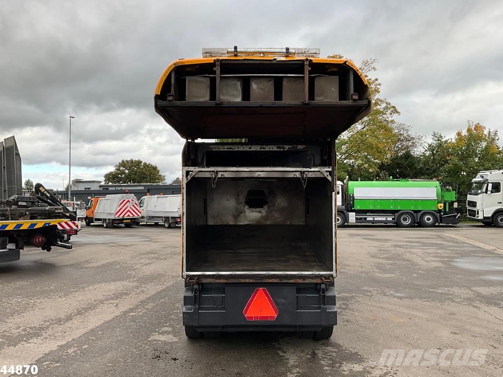 Ravo 540 with 3-rd brush Sweeper trucks