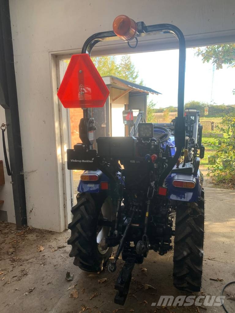 Farmtrac FT 25G HST جرارات مدمجة