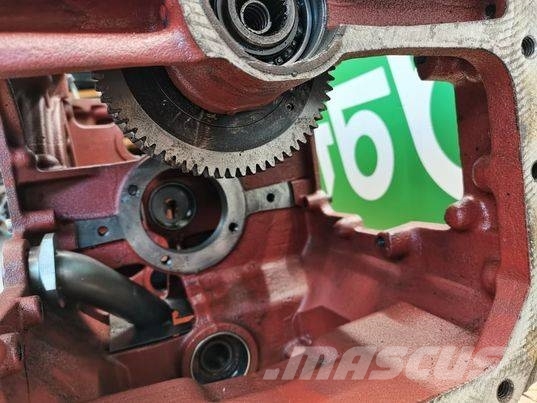 CLAAS Ares 657 differential case Rama i zawieszenie