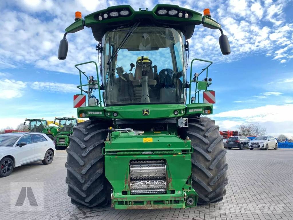 John Deere 8400 i Falciatrinciatrici