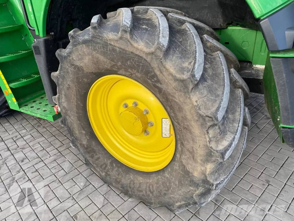 John Deere 8400 i Falciatrinciatrici
