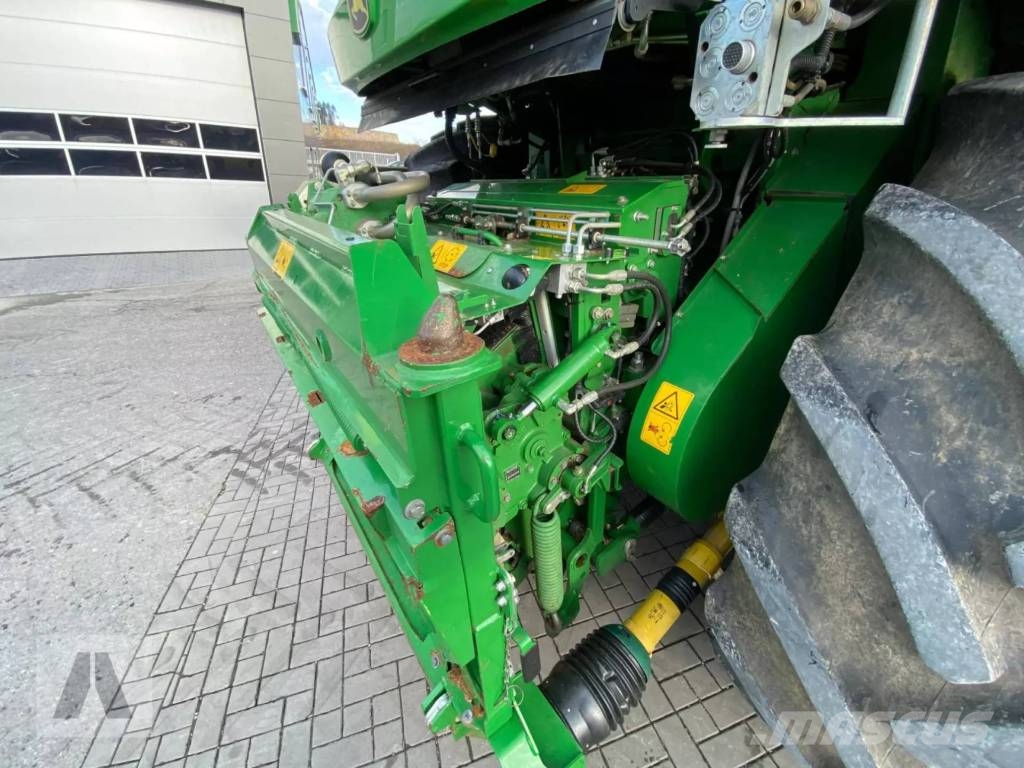 John Deere 8400 i Falciatrinciatrici