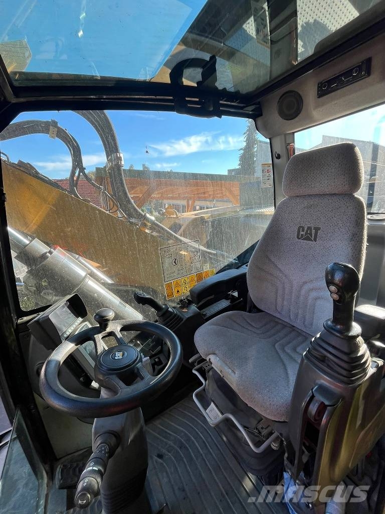 CAT M317F / Lehnhoff HS10 Powertilt Bagri na kolesih