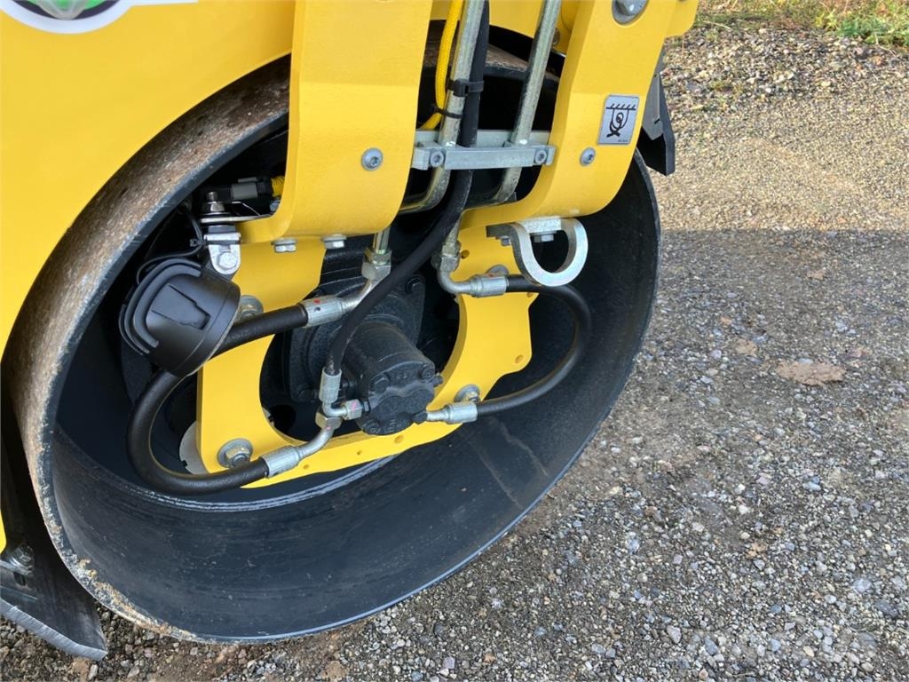 Bomag DE BW 100 AD-5 Stage V/Tier 4f Çift tamburlu silindirler