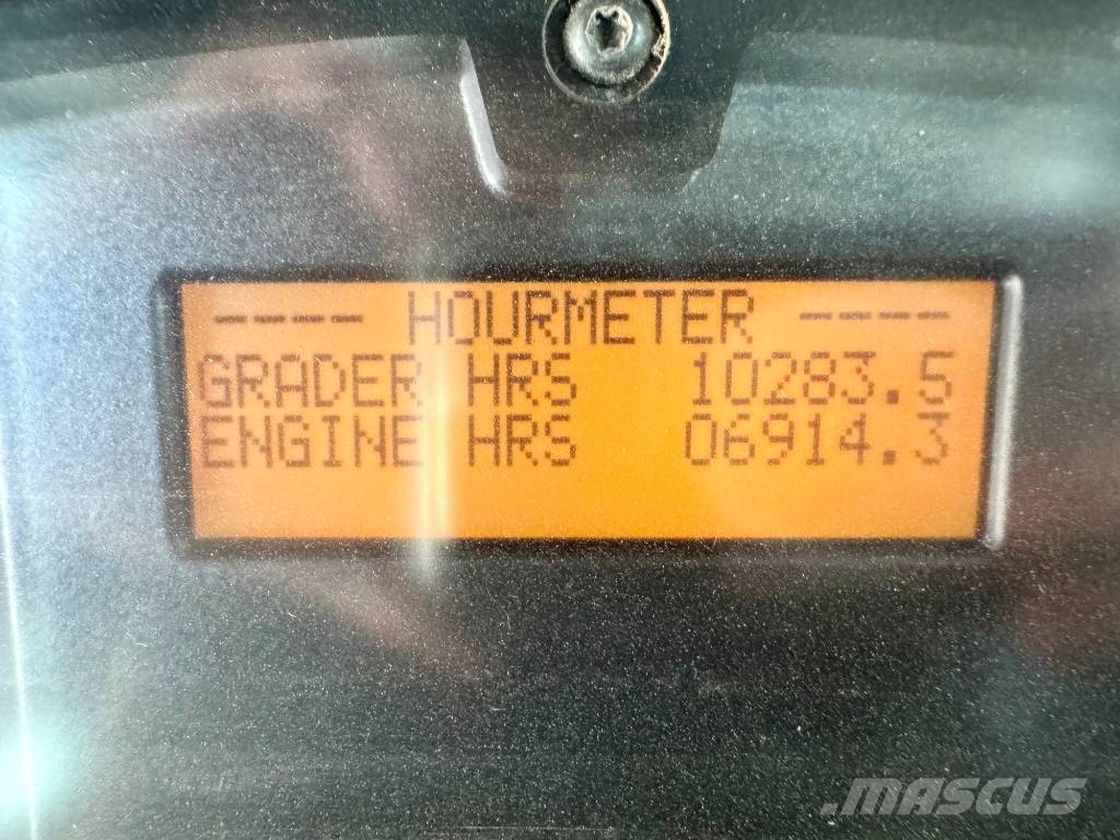 Volvo G960B - 4.90 Meter Blade / Backup Camera Grader