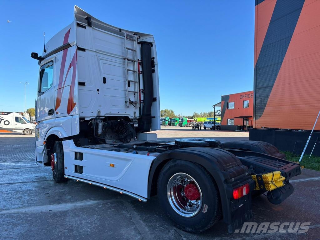 Mercedes-Benz Actros 1845 4x2 BIG SPACE / ADR Sadulveokid